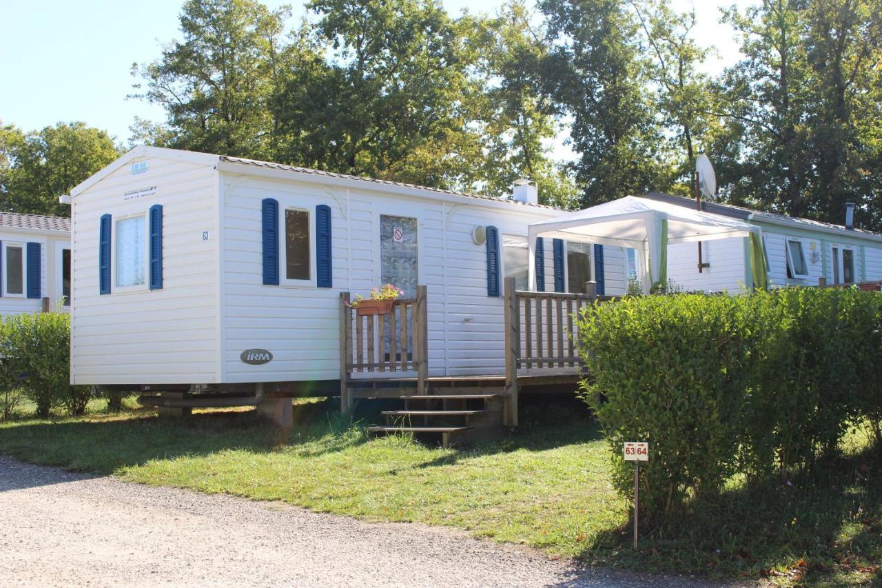 Camping Du Pontis Verteillac ภายนอก รูปภาพ