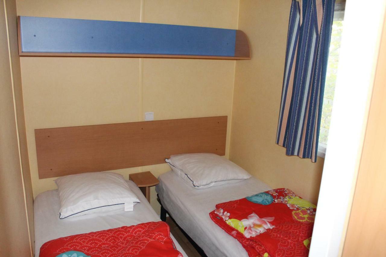 Camping Du Pontis Verteillac ภายนอก รูปภาพ