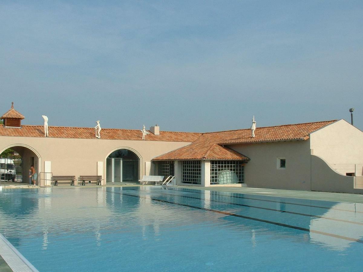 Camping Du Pontis Verteillac ภายนอก รูปภาพ