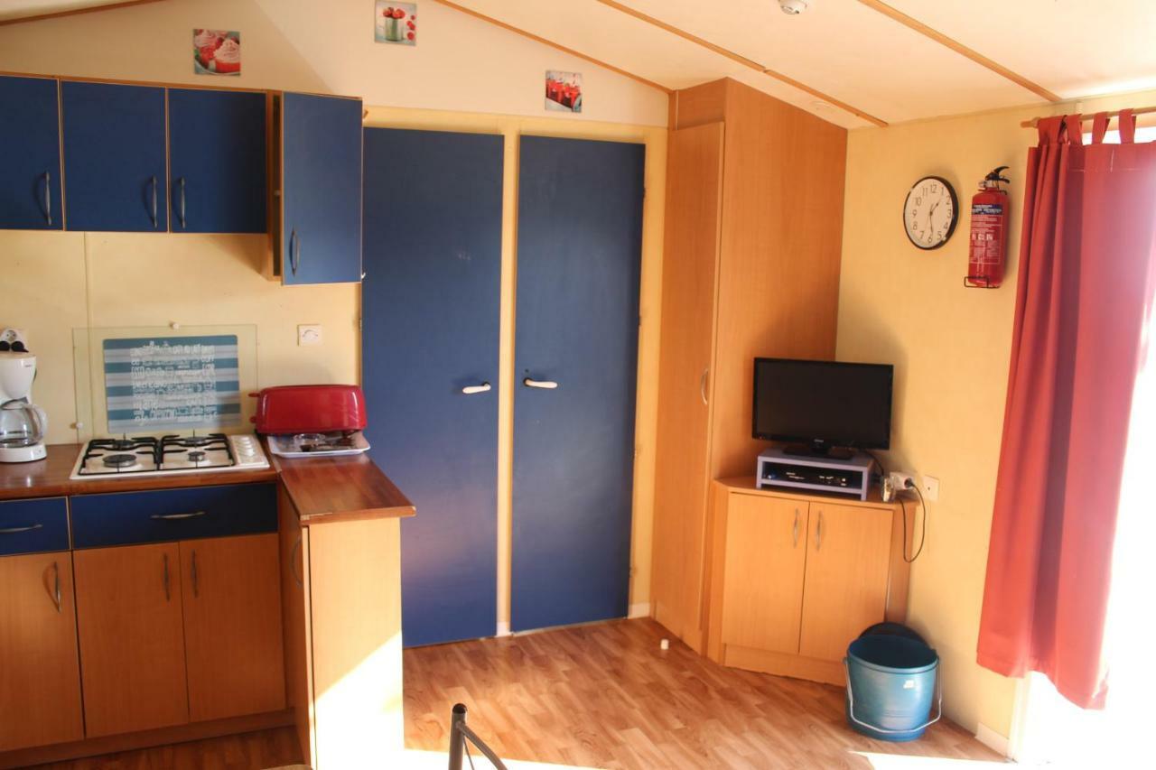 Camping Du Pontis Verteillac ภายนอก รูปภาพ